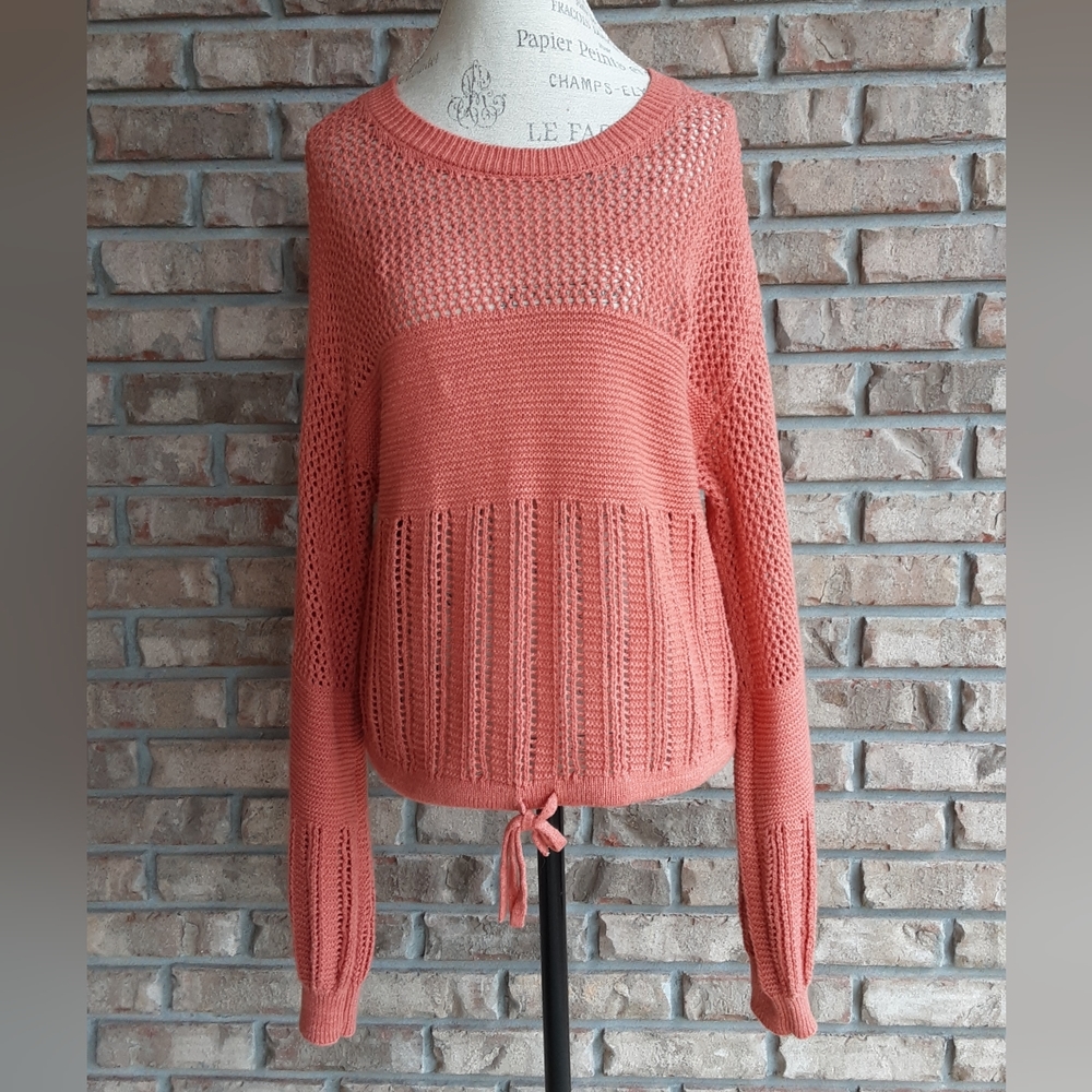 American Eagle Outfitters Long Sleeve Knit Cotton Blend Sweater.